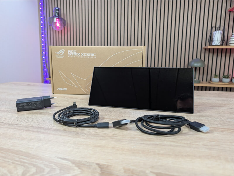 ASUS ROG Strix XG129C